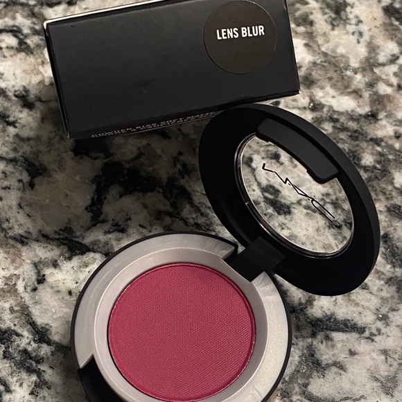 MAC Lens Blur eyeshadow NEW .05oz. - Picture 4 of 10